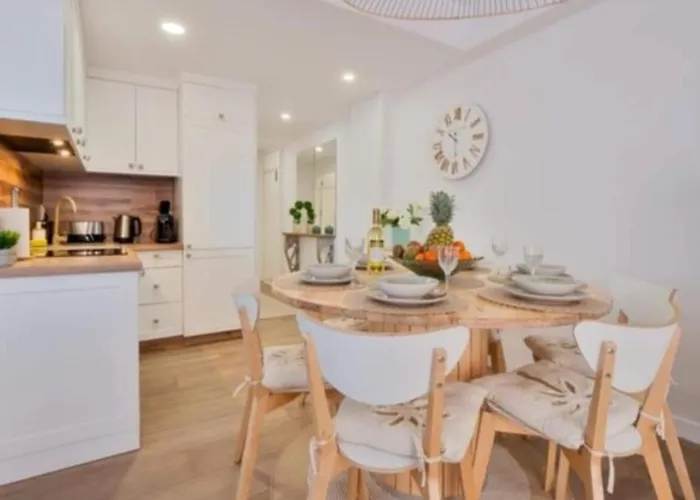 Antonio With Sea View,torrevieja,50 M From Playa Acequion Swimming Pool