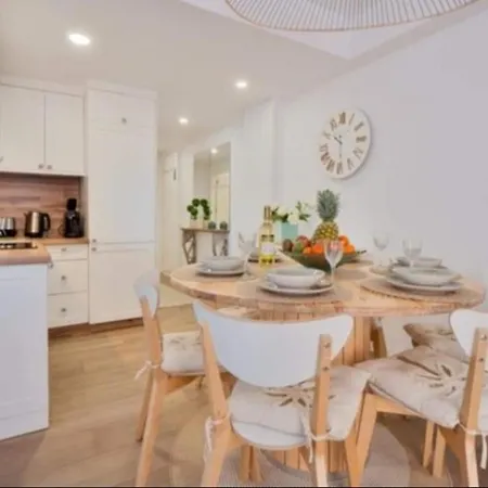 Antonio With Sea View,torrevieja,50 M From Playa Acequion Swimming Pool